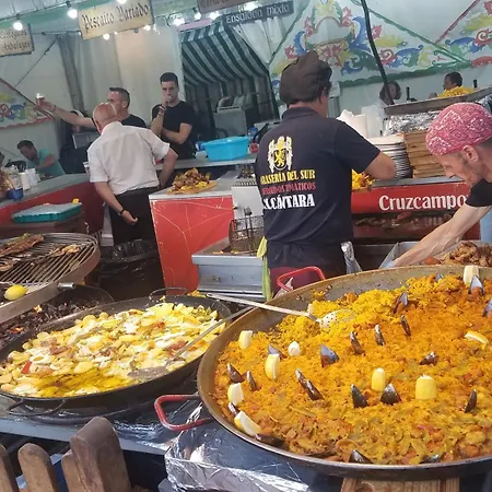 شقة Large Terrace Two Blocks From The