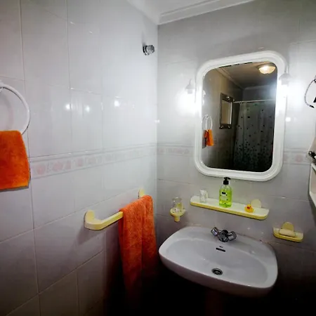 شقة Large Terrace Two Blocks From The تورّيفيِخا