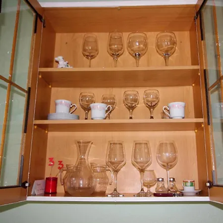 Διαμέρισμα Large Terrace Two Blocks From The *